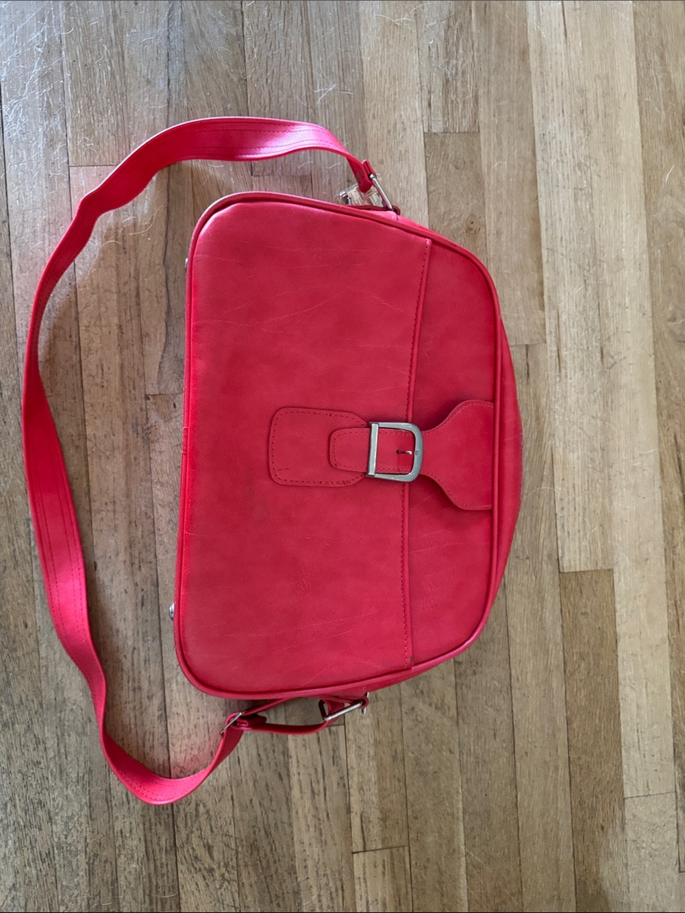 Samsonite Red Women's TravelCrossbody Bag with Front Buckle